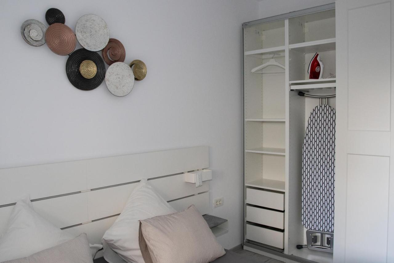 Lazo Two Room- Luxury Apartment Bukarest Exterior foto