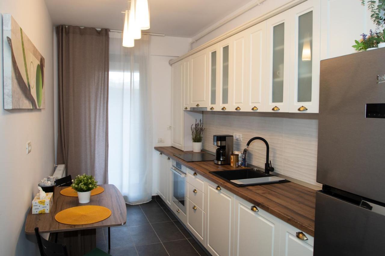 Lazo Two Room- Luxury Apartment Bukarest Exterior foto