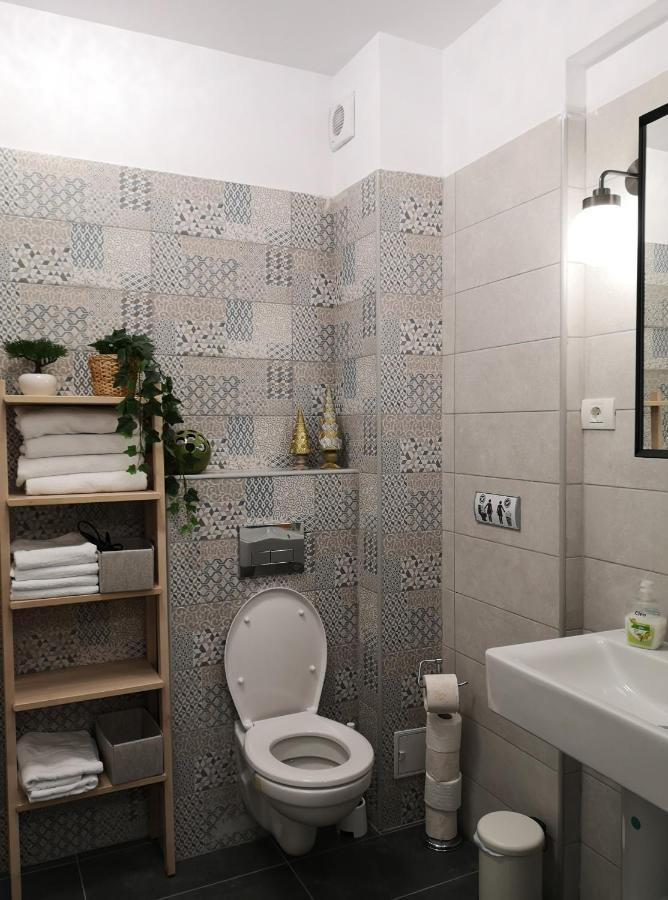 Lazo Two Room- Luxury Apartment Bukarest Exterior foto